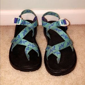 women’s chacos